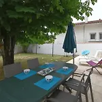 Sous Le Marronnier - Maison Pour 4 Avec Jardin