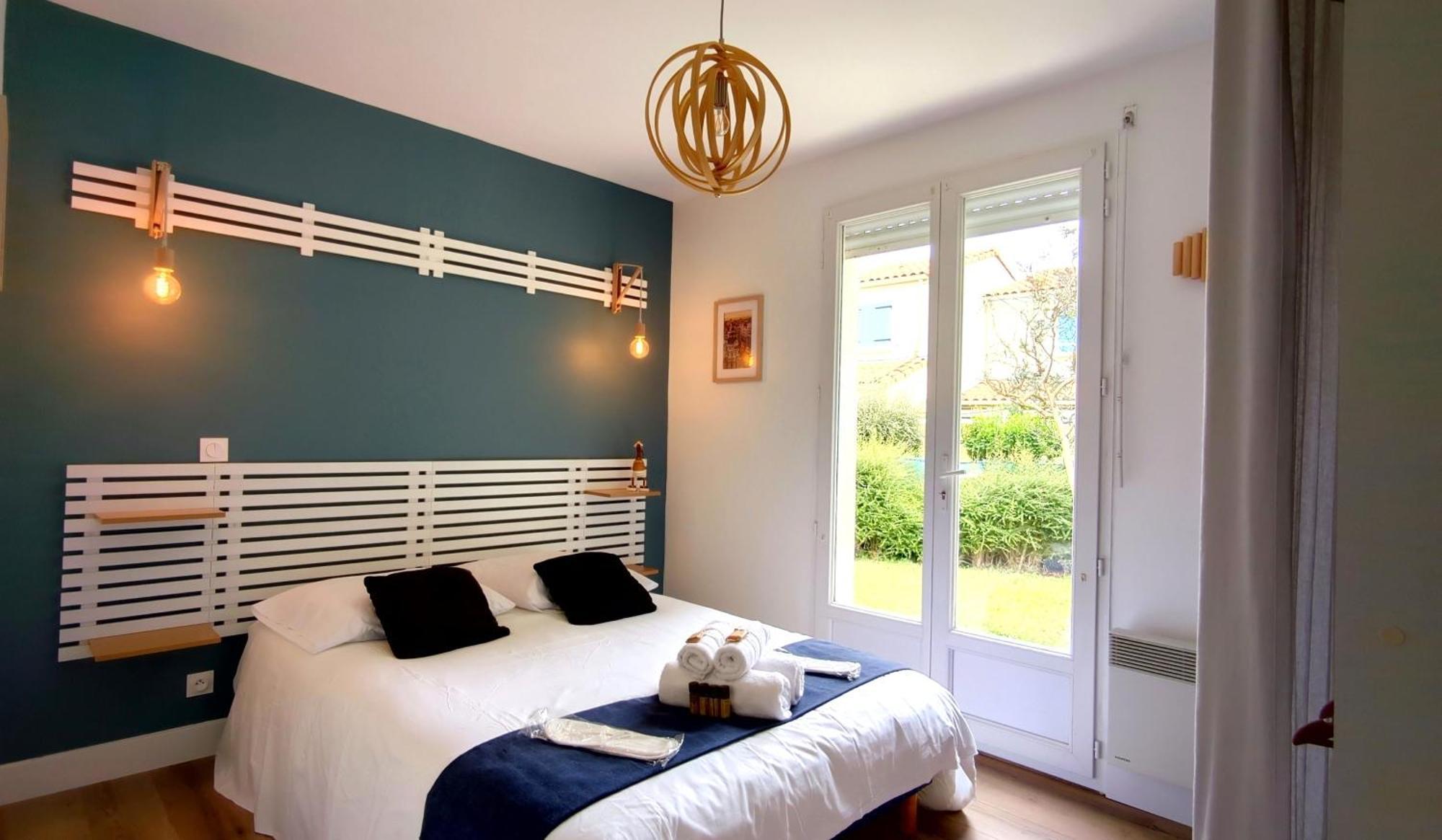 Sous Le Marronnier - Maison Pour 4 Avec Jardin Hébergement de vacances Royan